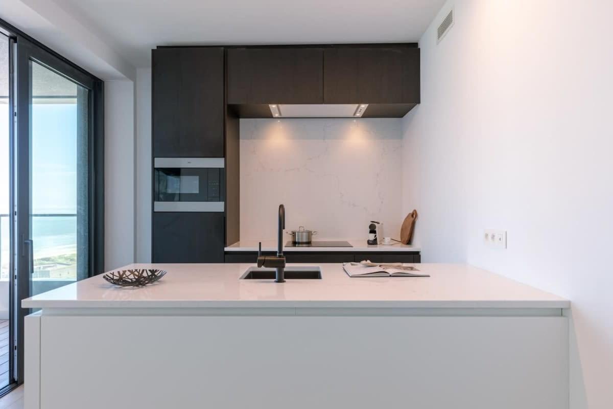 Huswell - Stunning Apartment With Breathtaking Views أوستيند المظهر الخارجي الصورة