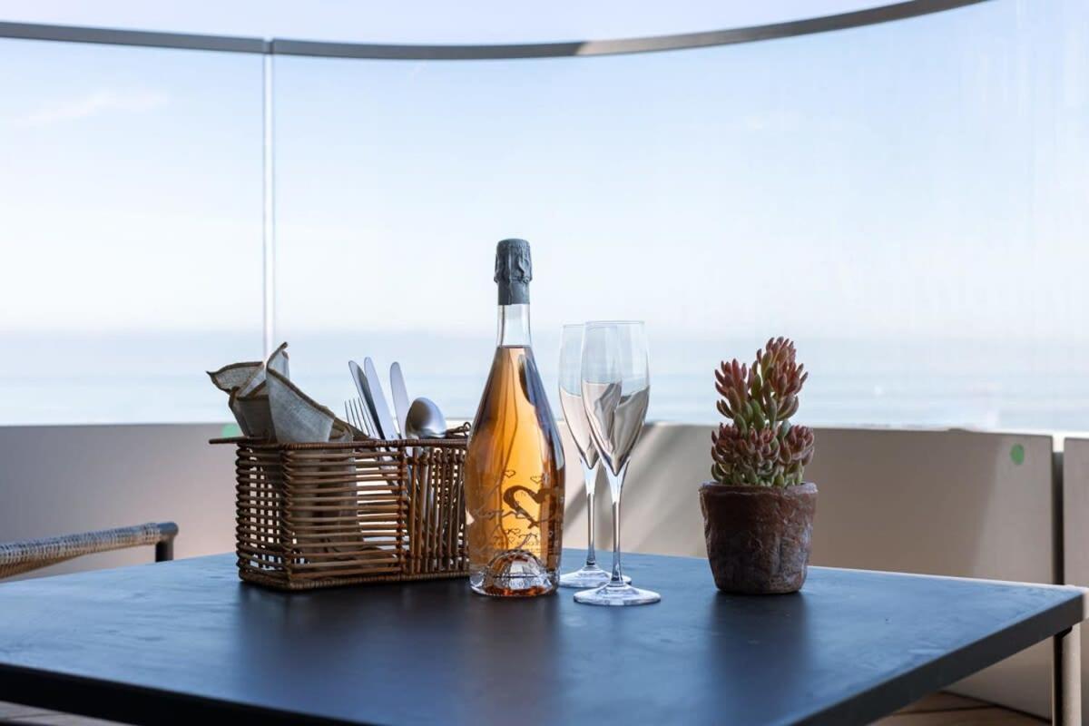 Huswell - Stunning Apartment With Breathtaking Views أوستيند المظهر الخارجي الصورة
